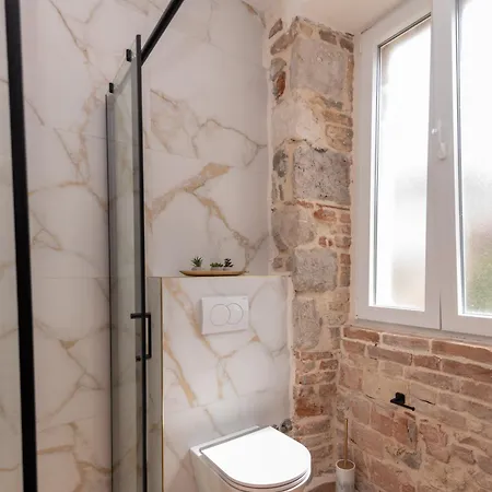 Davue Heritage Luxury Bed and Breakfast Σπλιτ