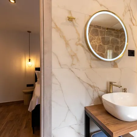 Bed & Breakfast Davue Heritage Luxury Split