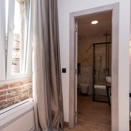 Davue Heritage Luxury Bed and Breakfast Σπλιτ